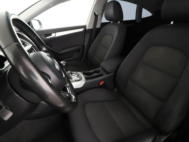 Audi A5 klima auto navi grzane fotele xenon/LED czujniki parkowania