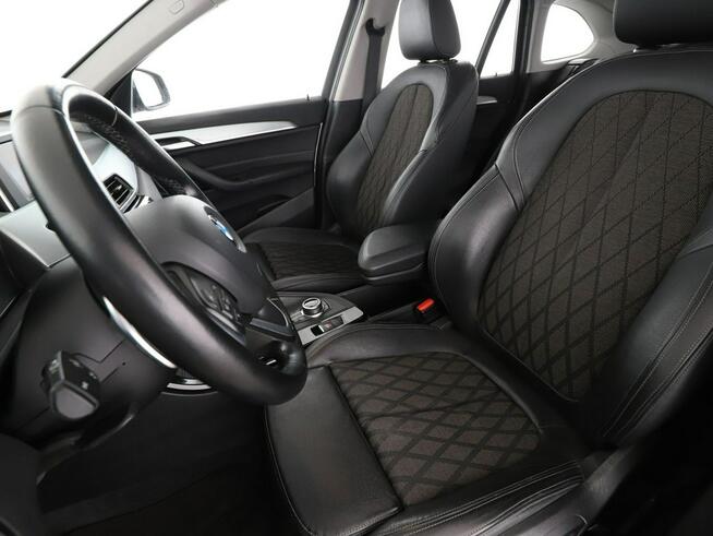 BMW X1 4x4 automat sportowe fotele klima auto navi kamera i czujniki parkowan