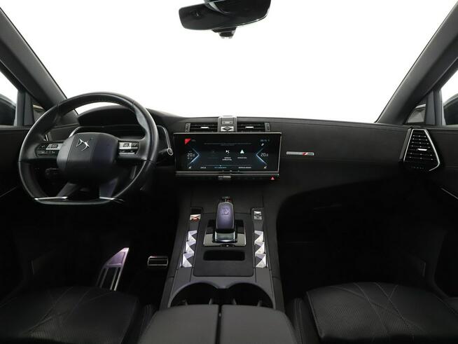 DS Automobiles DS 7 Crossback FV23% PHEV 4x4 skóra panorama full LED navi kamera ic zujniki parkowan