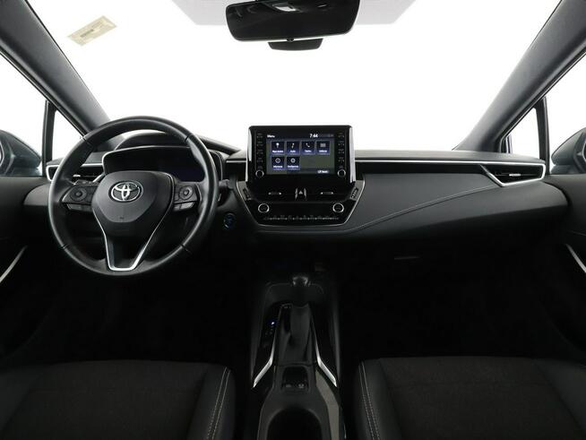 Toyota Corolla 184KM półskóra navi kamera grzane fotele ładowarka indukcyjna hak ACC