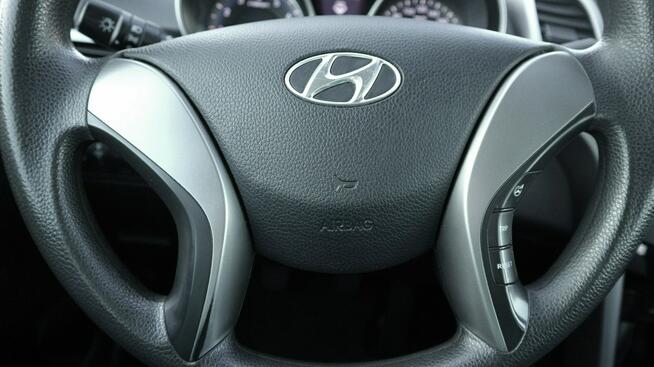 Hyundai i30 -Niski Przebieg-Tempomat-Lampy LED-Nowe Opony-Czujniki Parkowania