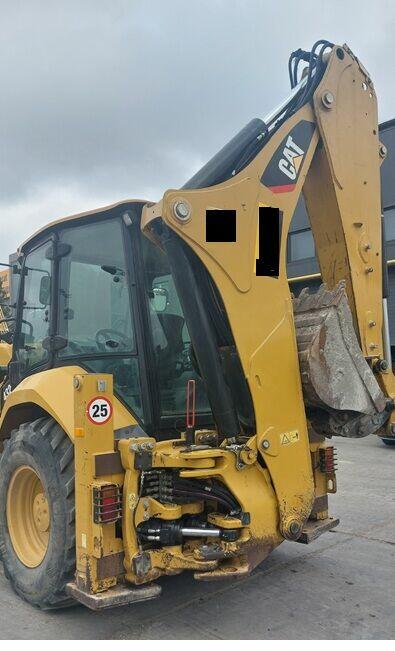 KOPARKO-ŁADOWARKA MARKI CATERPILLAR 432F2