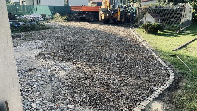 Ziemia Ogrodowa Usługi Koparka Transport