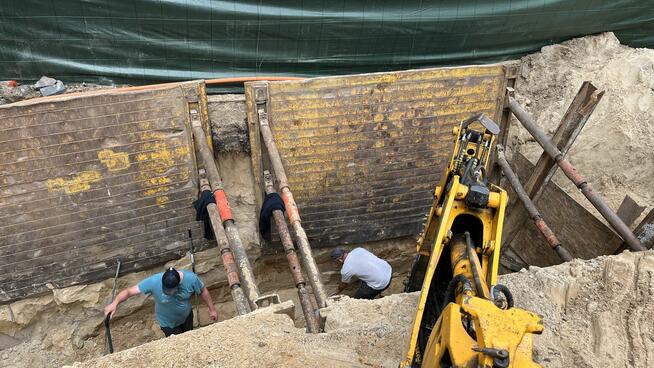 Ziemia Ogrodowa Usługi Koparka Transport