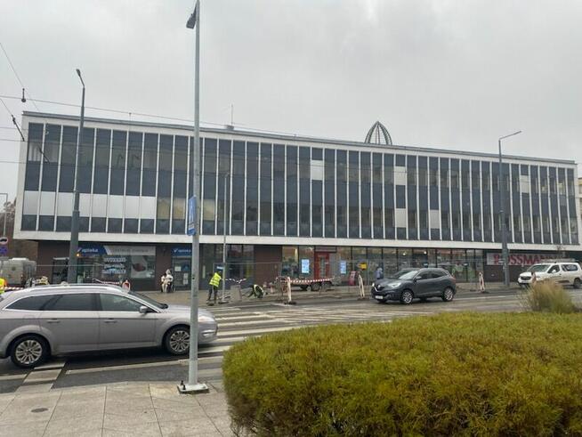 Budynek Handlowo-Usługowy w centrum miasta