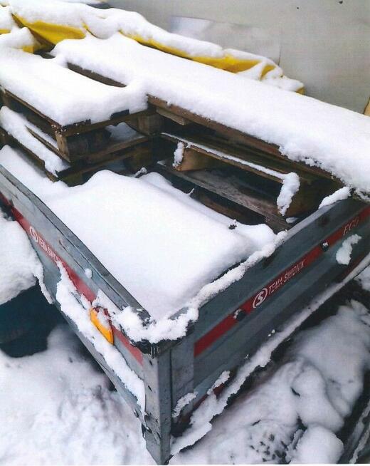 Przyczepa samochodowa Tema sprzedaż syndyka, udział 1/2