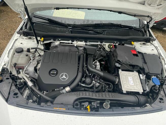 MERCEDES Classe A 180 1.3i 136 GT275