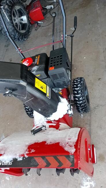 Odsnieżarka spalinowa