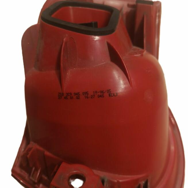 Passat B6 kombi , lampa tył lewa