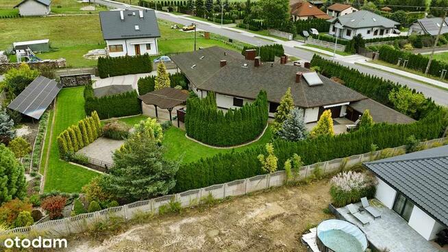 Parterowy dom koło Pabianic, Fotowoltaika, Solary..