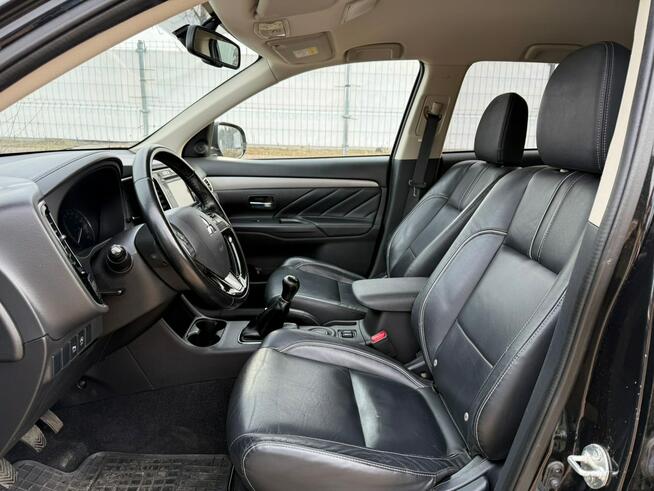 Mitsubishi Outlander 2.0KAT 150KM Kamera Skóra Klimatronic Zarejestrowany w Polsce Alu Hak!