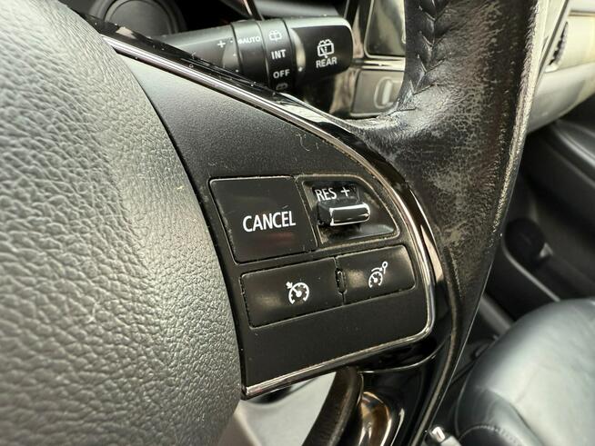 Mitsubishi Outlander 2.0KAT 150KM Kamera Skóra Klimatronic Zarejestrowany w Polsce Alu Hak!