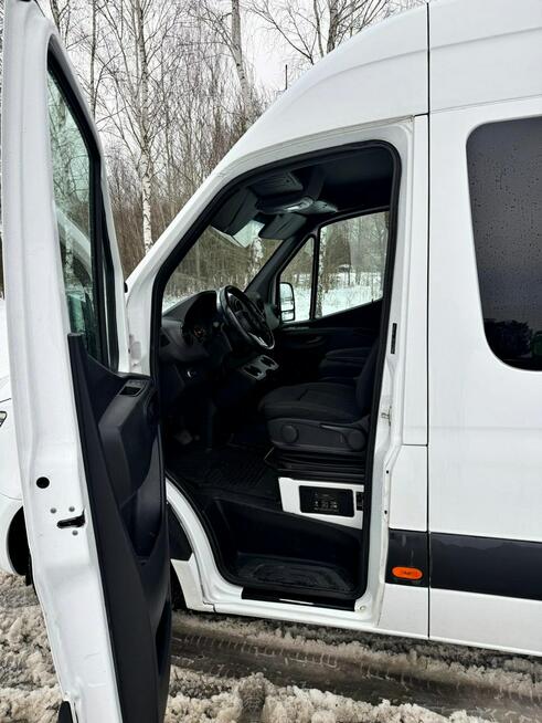 Mercedes Sprinter 319 3,0 7GTronic LED M-bux 7 Osobowy Kamera Max Hak 3500kg