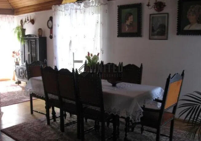 Dom wolnostojący na dużej działce