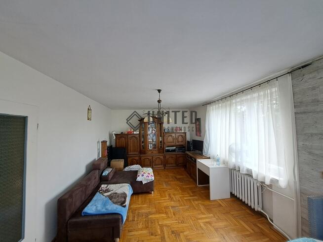 DOM w Domaniowie z ogrodem