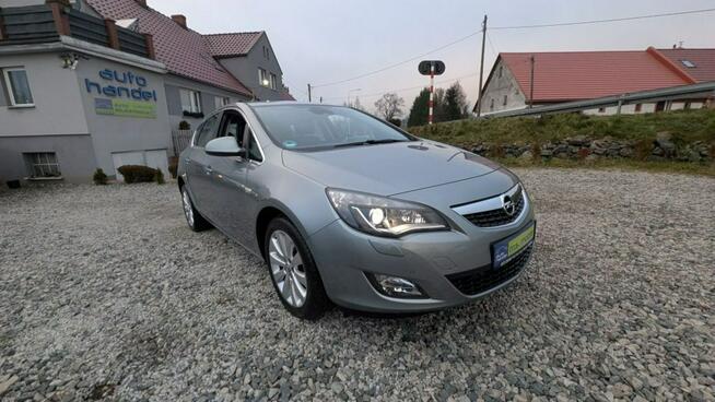 Opel Astra 1,4 benzyna 140 KM Cosmo