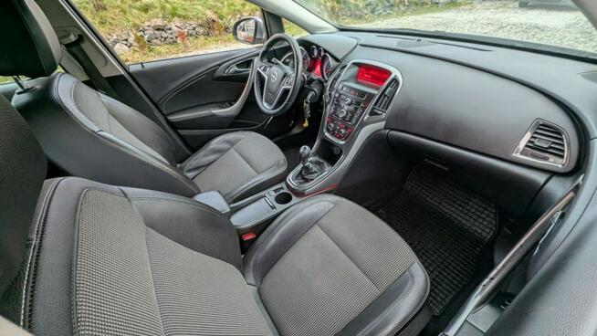 Opel Astra 1,4 benzyna 140 KM Cosmo