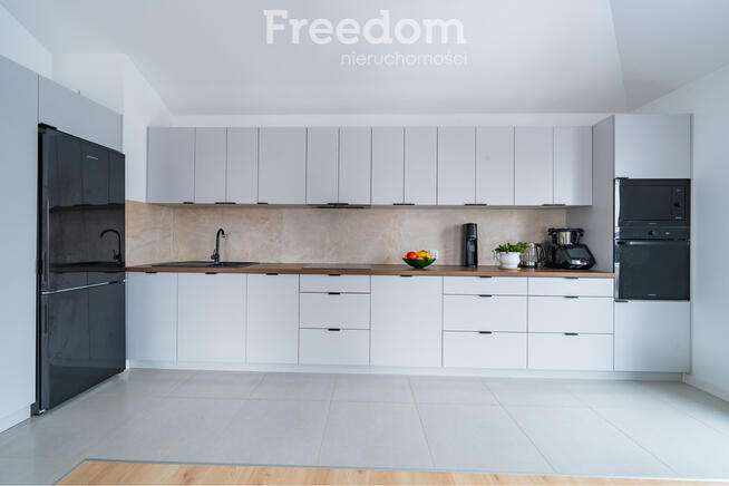 Komfortowe mieszkanie z 2 miejscami postojowymi