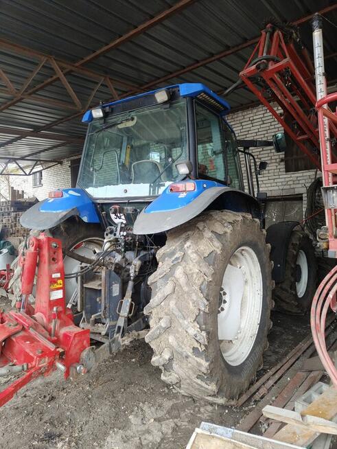 Sprzedam New Hollanda TM 115