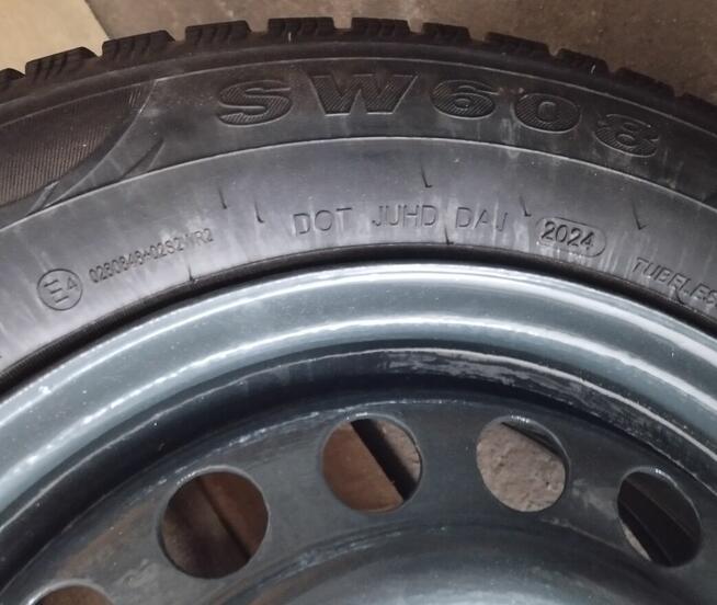 Sprzedam2 komplety kół zimowch