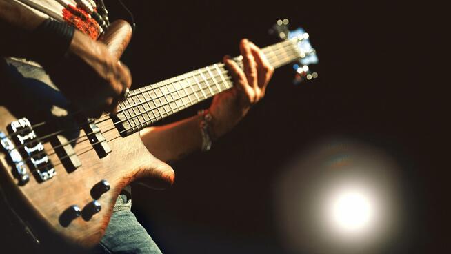 Bas – nauka gry bez presji | Studio nagrań Katowice