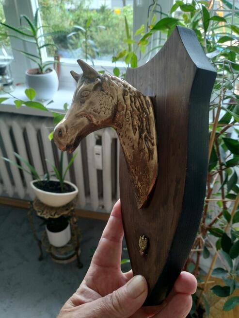 kolekcja mosieznych orłów