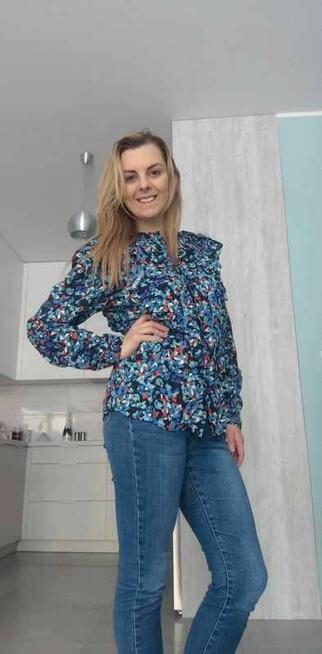 Koszula w kwiaty z długim rękawem