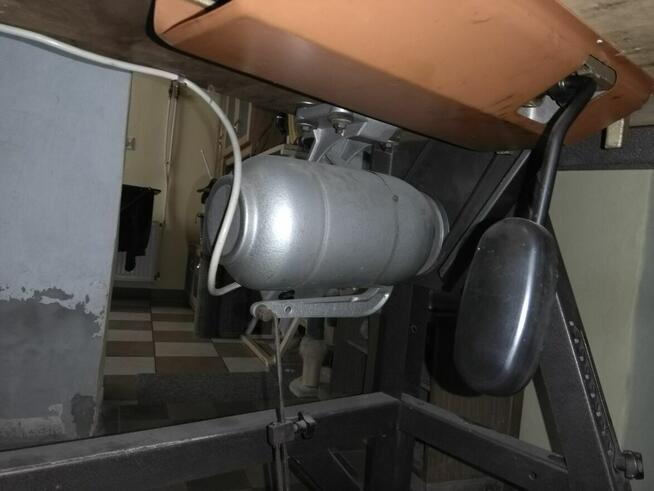 Przemysłowa maszyna do szycia TEXTIMA