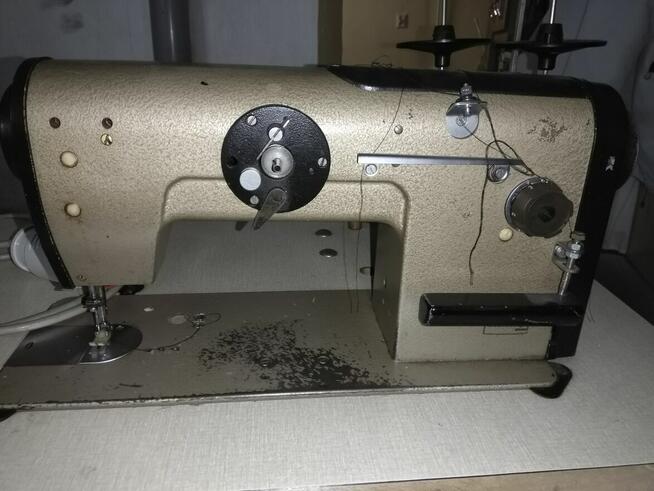 Przemysłowa maszyna do szycia TEXTIMA