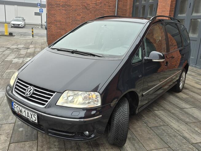 Na sprzedaż oferuję zadbany egzemplarz Volkswagena Sharana.