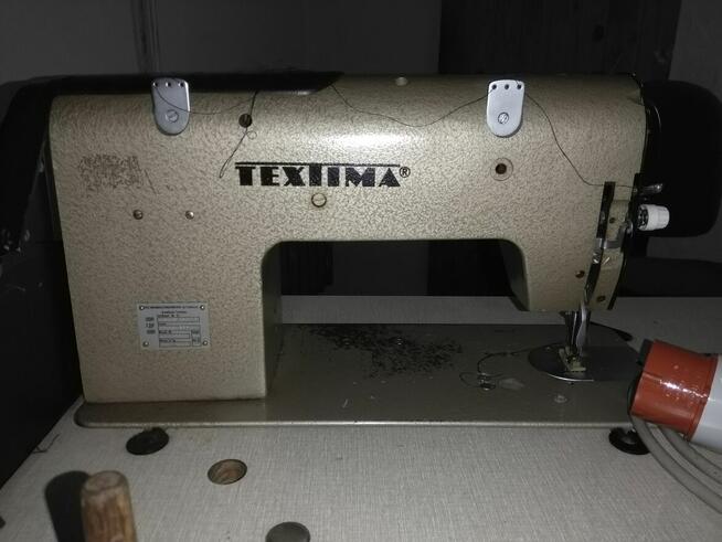 Przemysłowa maszyna do szycia TEXTIMA