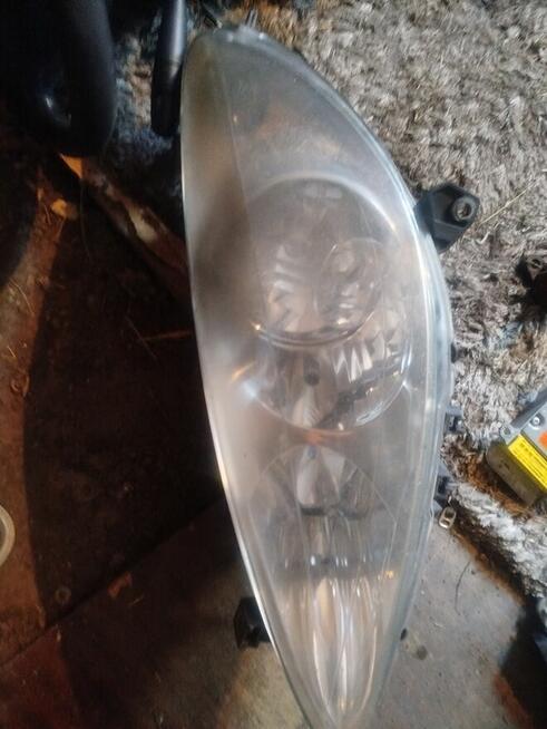 Sprzedam lampy przednie i tylne Peugeot 307 sw