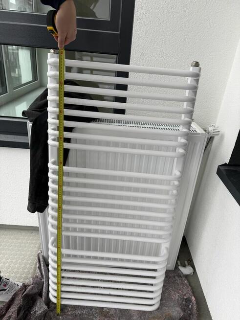 Grzejnik łazienkowy drabinkowy – biały – bardzo dobry stan