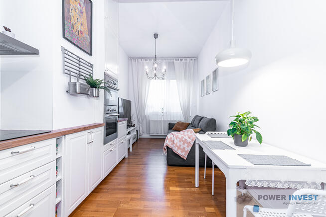 Lokal do adaptacji, wysokość pomieszczeń 3.2m