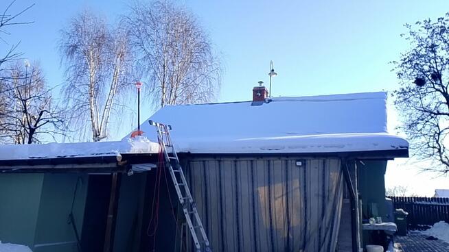 Profesjonalne odśnieżanie dachów, parkingów i podjazdów