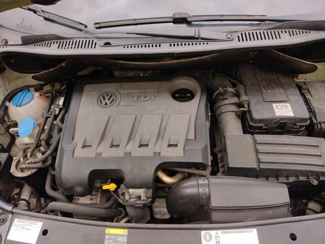 Volkswagen Caddy 2,0TDI 103KW ,bmt Comfortline 5 siedzeń.