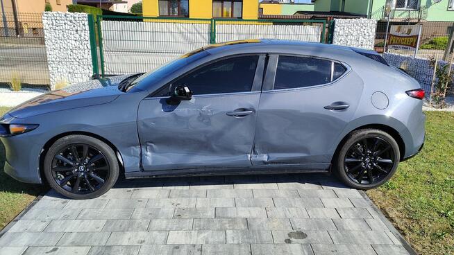 Carbon Version 2,5 benzyna automat 4x4