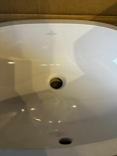 Umywalka Villeroy & Boch - 60x35 cm