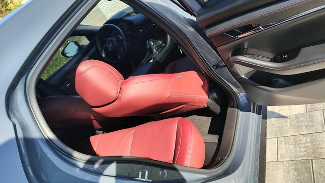 Carbon Version 2,5 benzyna automat 4x4