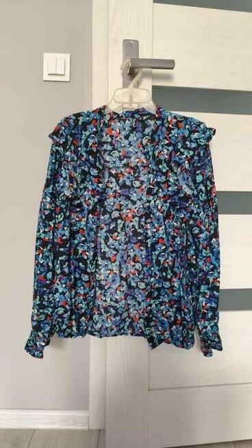 Koszula w kwiaty z długim rękawem