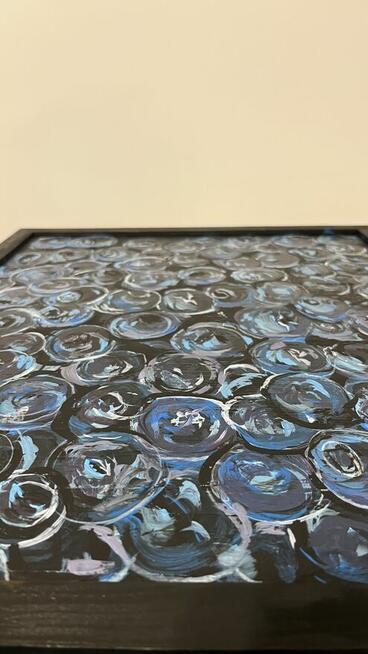 Obraz akrylowy na płótnie 40x50 z ramą. Abstrakcja „Borówki”