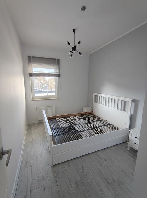 Jasne 3-pokojowe mieszkanie z dużym balkonem i garażem