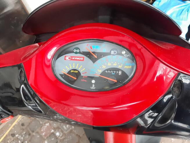 Skuter Kymco super 9