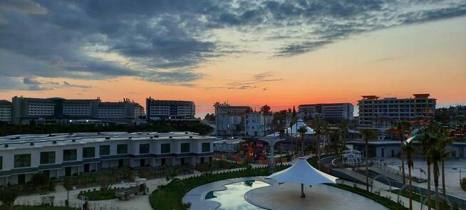 Apartament 2+1 z bezpośrednim zejściem do basenu!