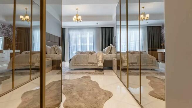 Apartament 2+1 z bezpośrednim zejściem do basenu!