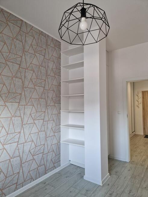 Jasne 3-pokojowe mieszkanie z dużym balkonem i garażem