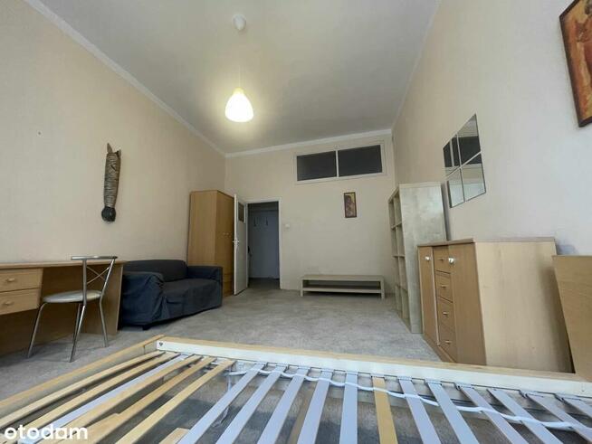 Kawalerka z osobną kuchnią – Wrocław, Rynek