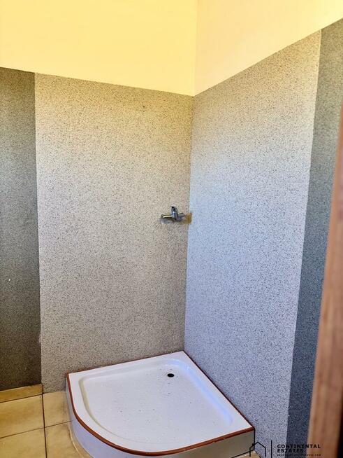 Hala 400 m² z biurem i showroomem | Wrocław