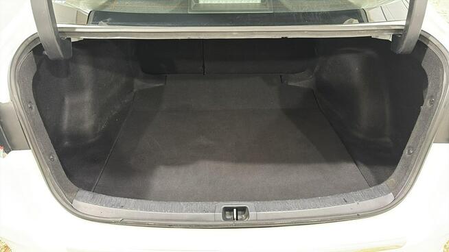 Toyota Corolla 1.8 Hybrid GPF Active sedan