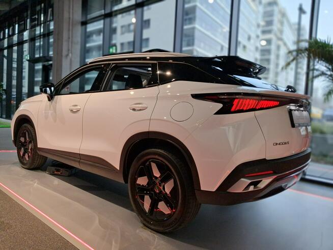 Omoda 5 - 224KM - Wersja Premium - Rocznik 2025